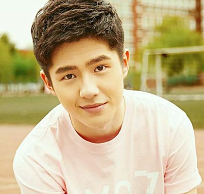 刘昊然,青春偶像的蜕变之旅